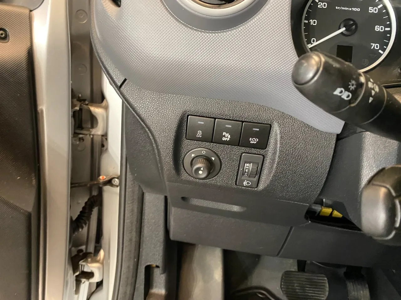 Vehicle image 31
