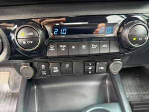 Toyota Hilux bild 13