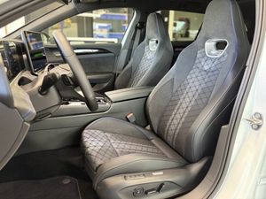 Volkswagen Passat bild 10