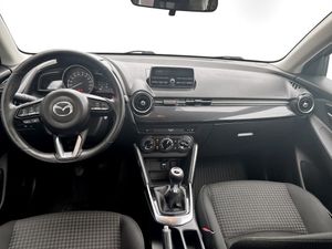 Mazda 2 bild 6
