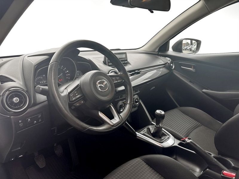 Mazda 2 bild 4