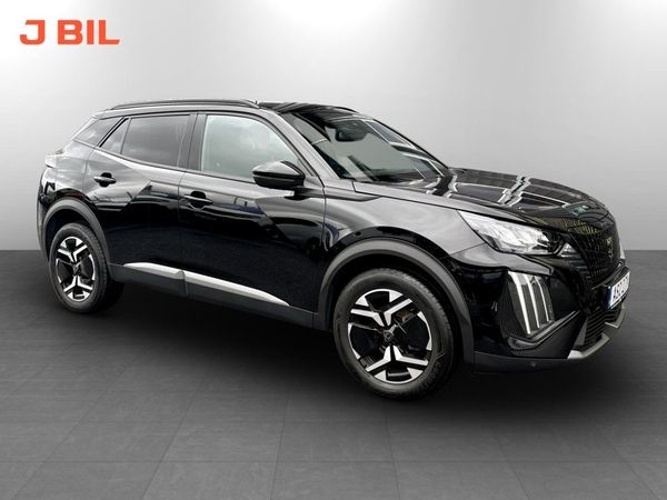Peugeot 2008 Allure 1.2 PT 130hk B-KAMERA CARPLAY - 2024