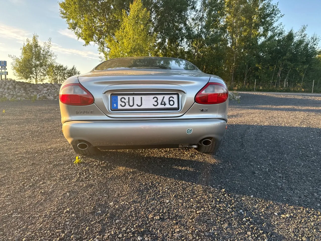 Vehicle image 20