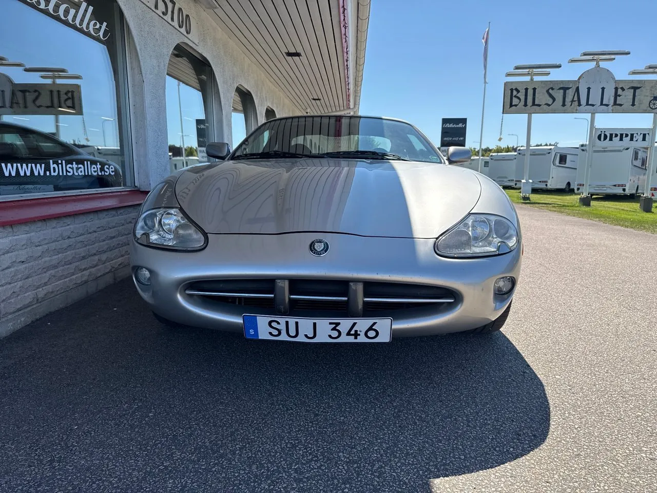 Vehicle image 7