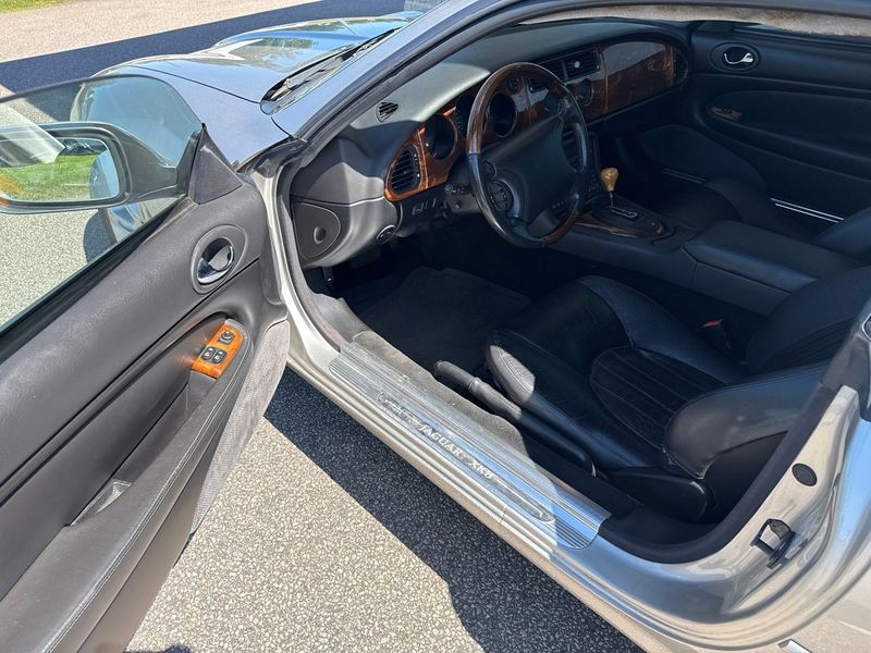 Jaguar XK bild 4