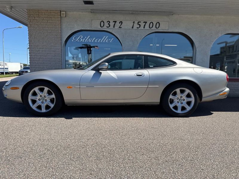 Jaguar XK bild 2
