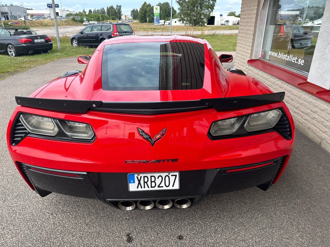 Vehicle image 11