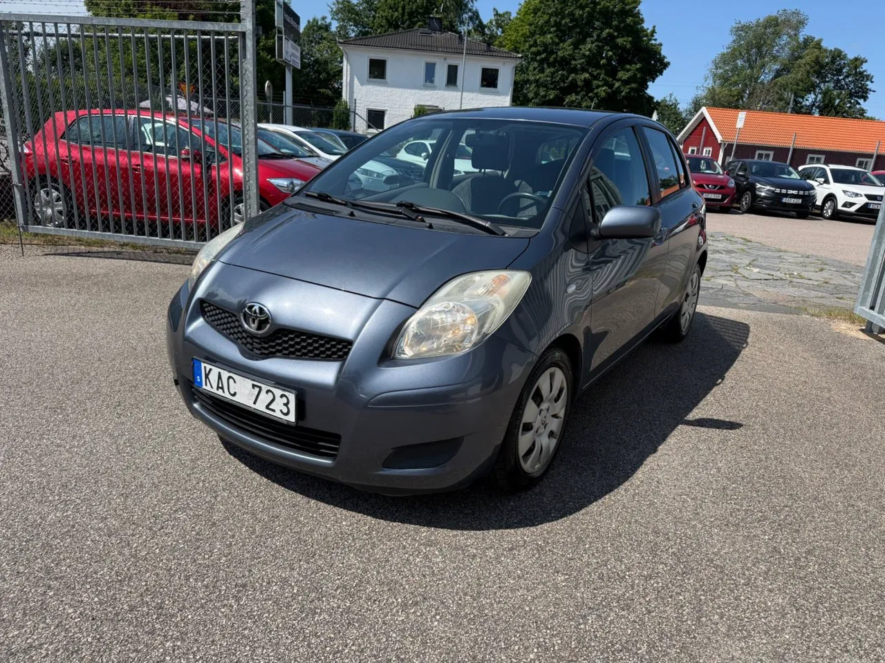 Vehicle image 1