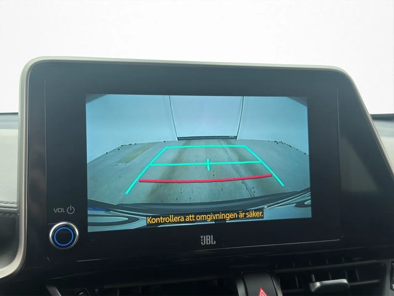 Vehicle image 18