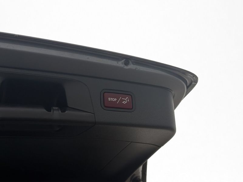Mercedes GLC220 bild 12