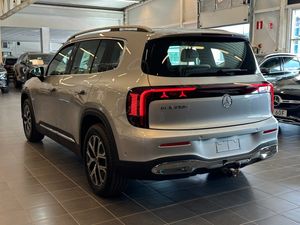 Mercedes EQB250+ bild 4