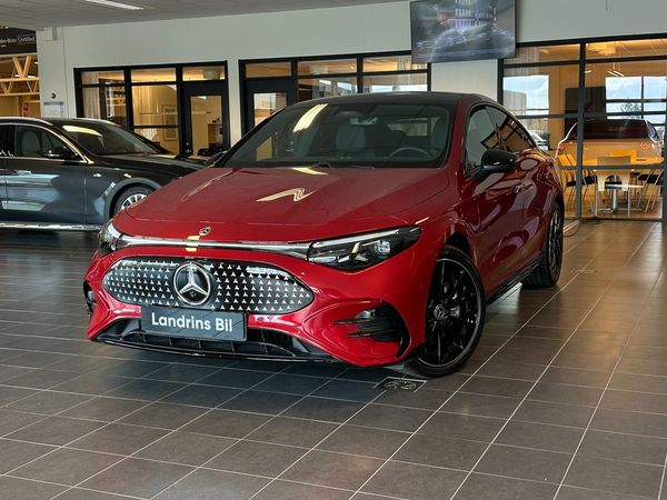 Mercedes CLA250 AMG Line Advanced Plus 745 km räckvidd *Lagerbil* - 2025