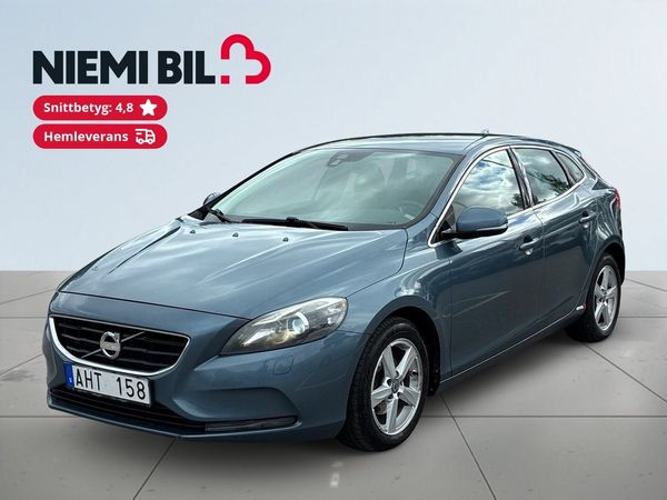 Volvo V40 D2 Momentum SoV-Däck/Bränslevärmare - 2013