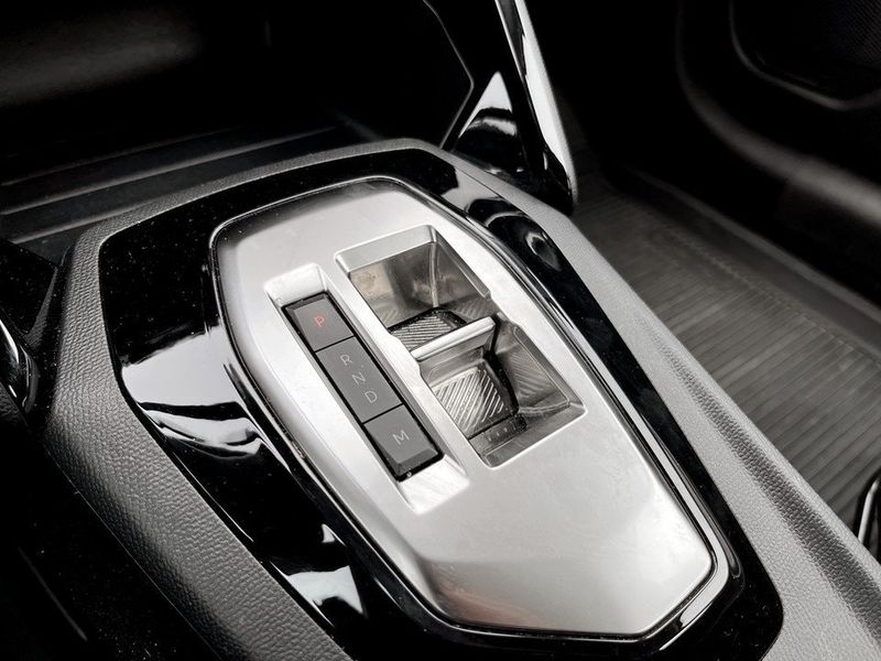 Peugeot 208 bild 10