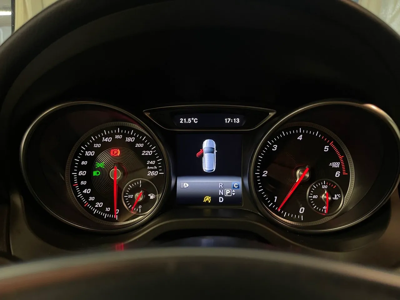 Vehicle image 11