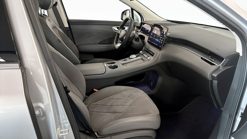 MG S6 EV bild 3