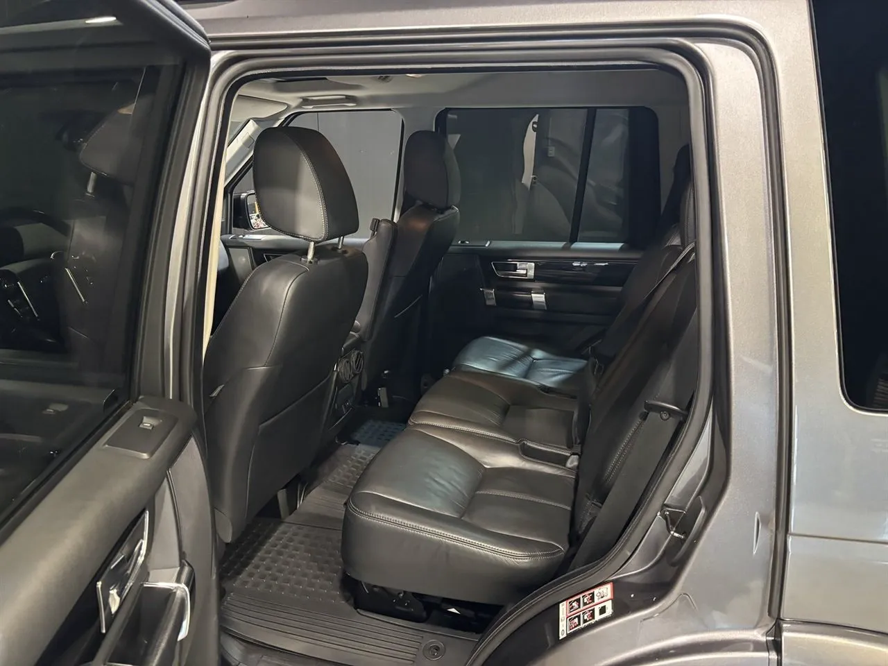 Vehicle image 22