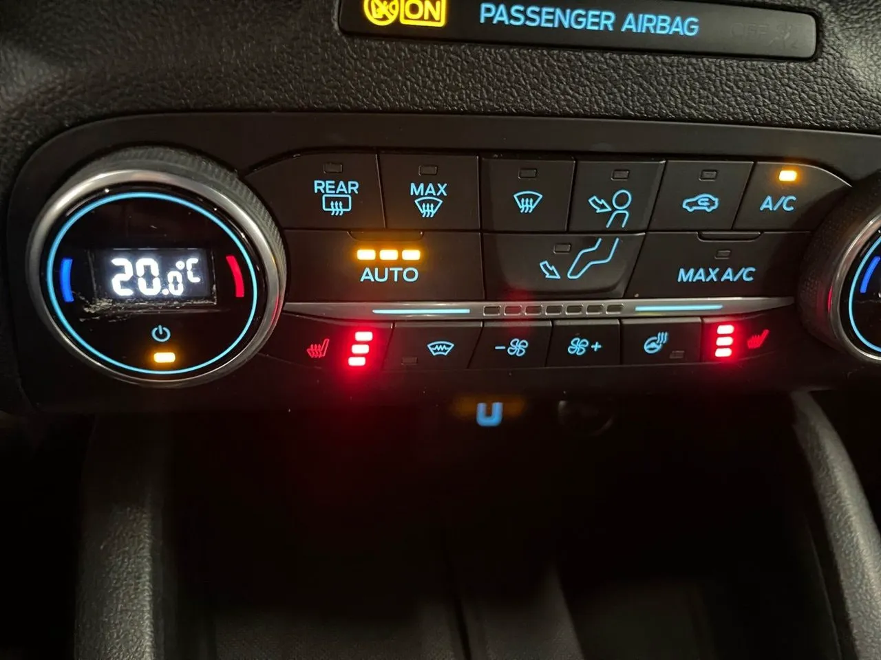 Vehicle image 20