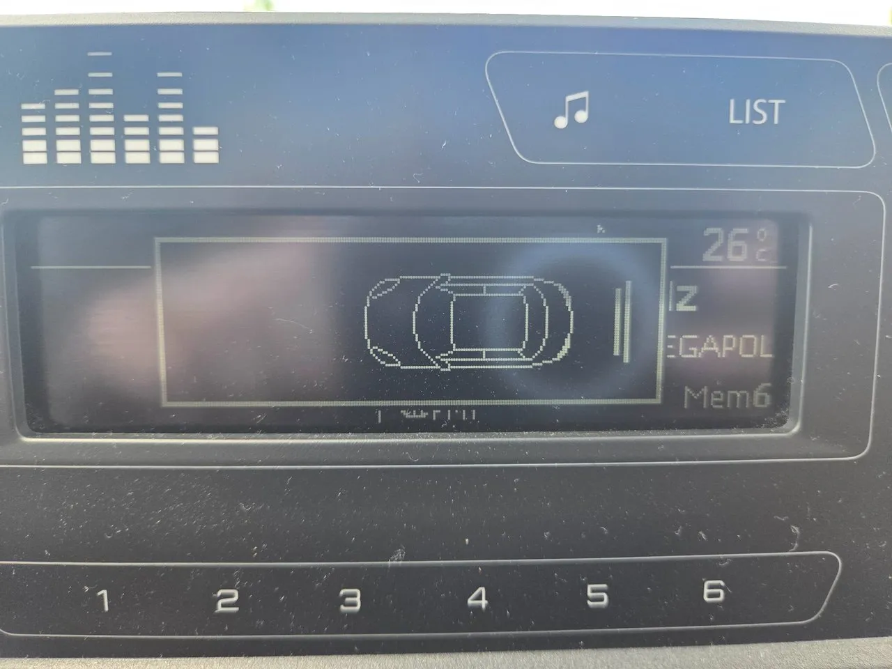 Vehicle image 20