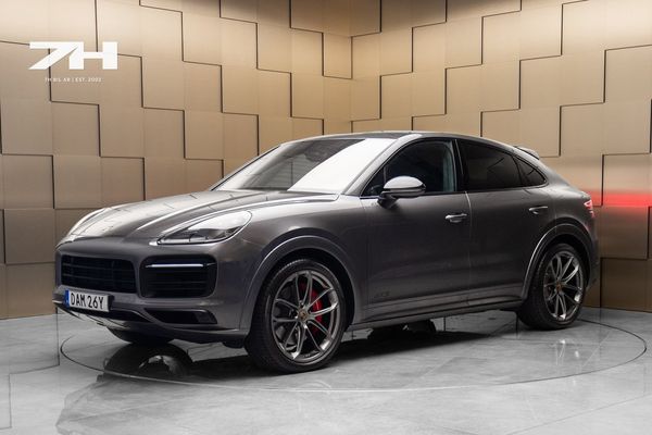Porsche Cayenne GTS Coupé / Kolfiber / Lättviktssportpaket / Värmare - 2022