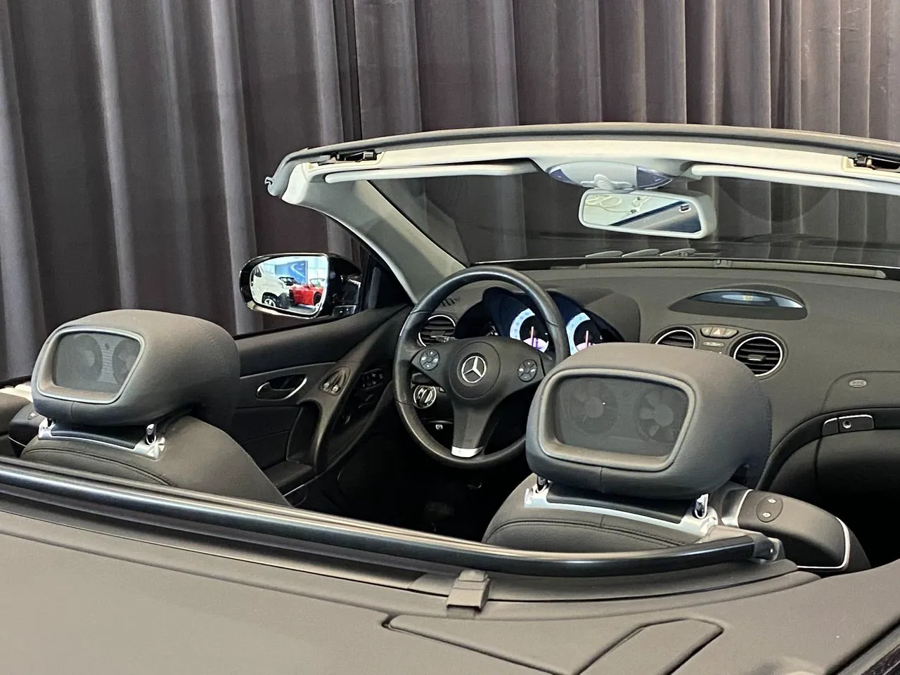 Vehicle image 20