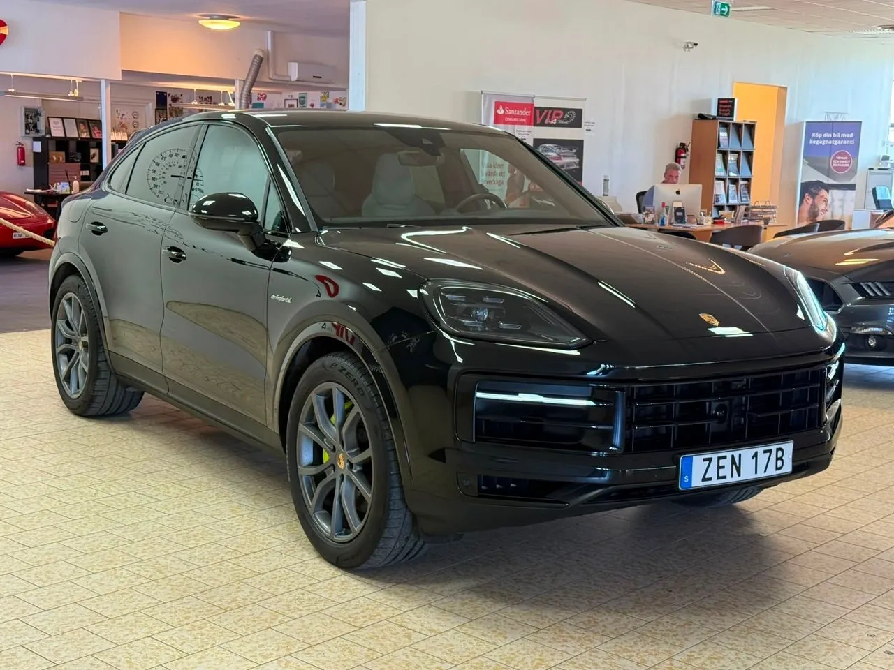 Vehicle image 8