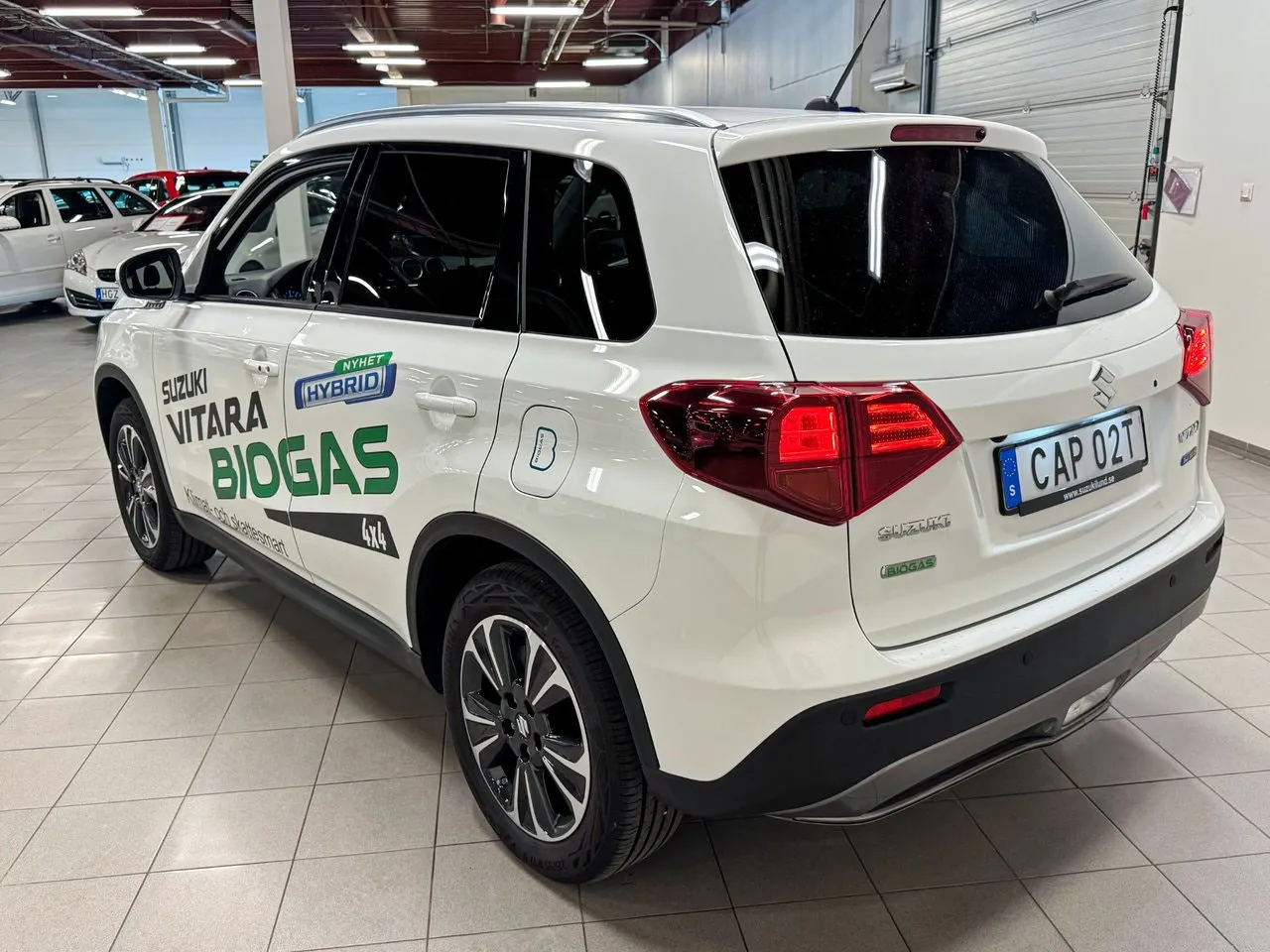 Vehicle image 6