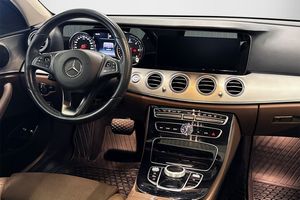 Mercedes E220 bild 14