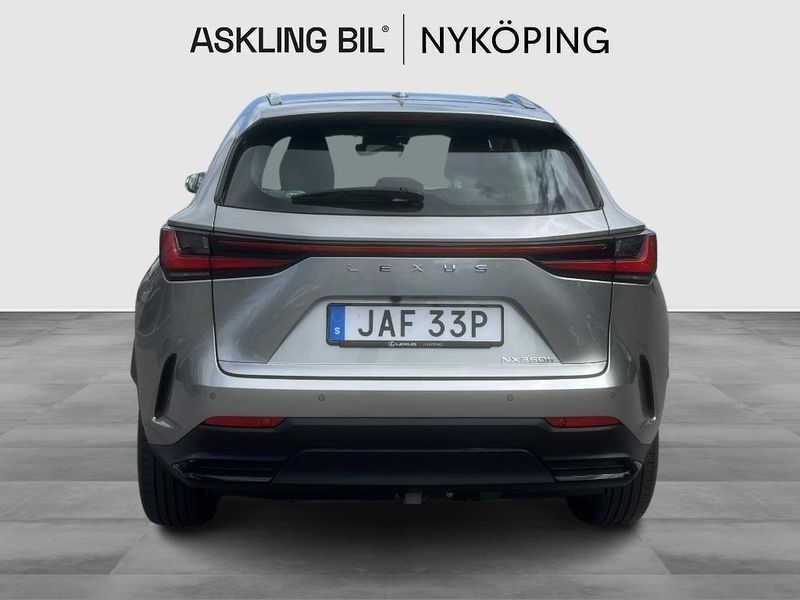 Lexus NX bild 4