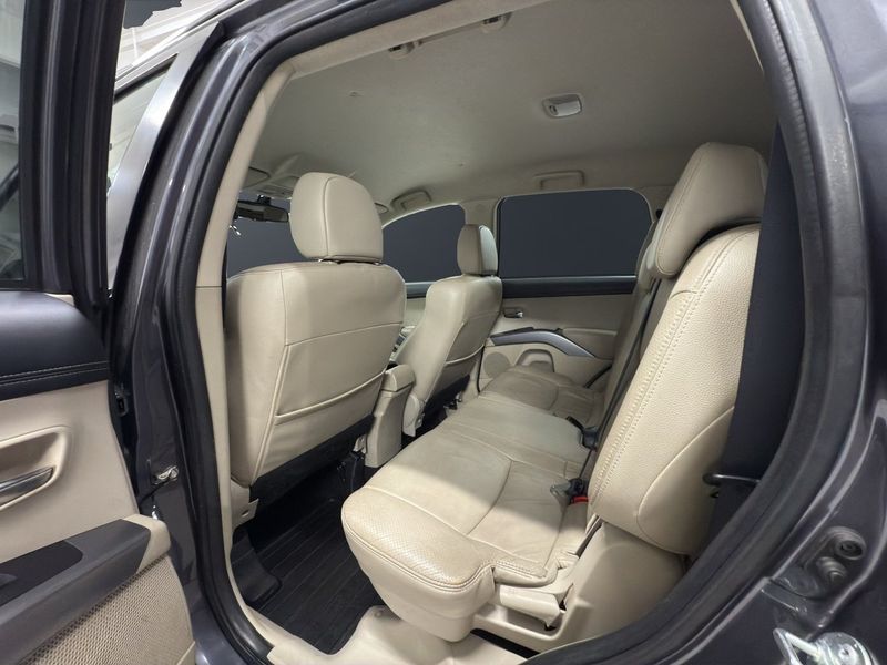 Mitsubishi Outlander bild 9
