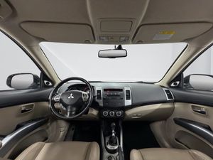 Mitsubishi Outlander bild 10