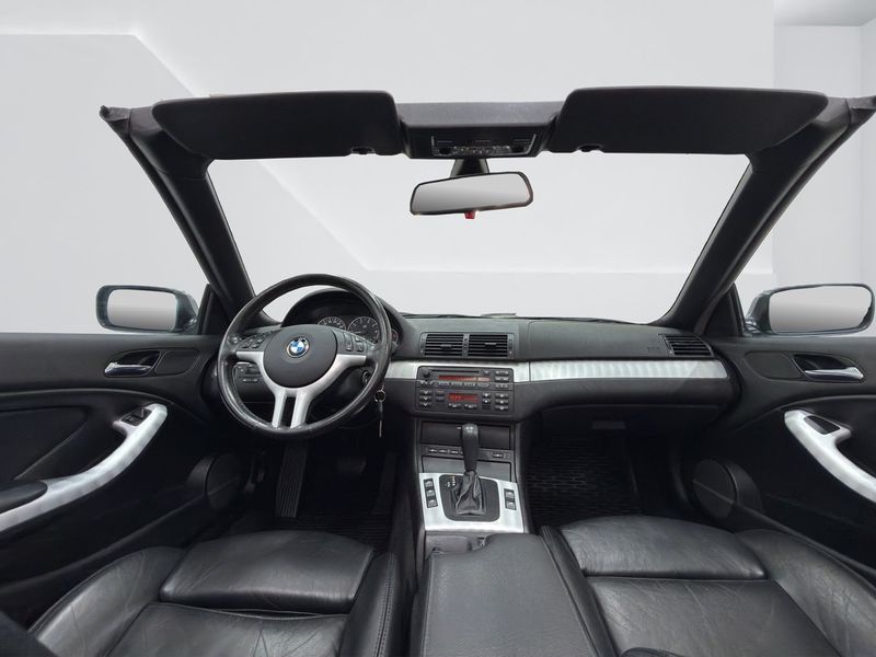 BMW 330 bild 10