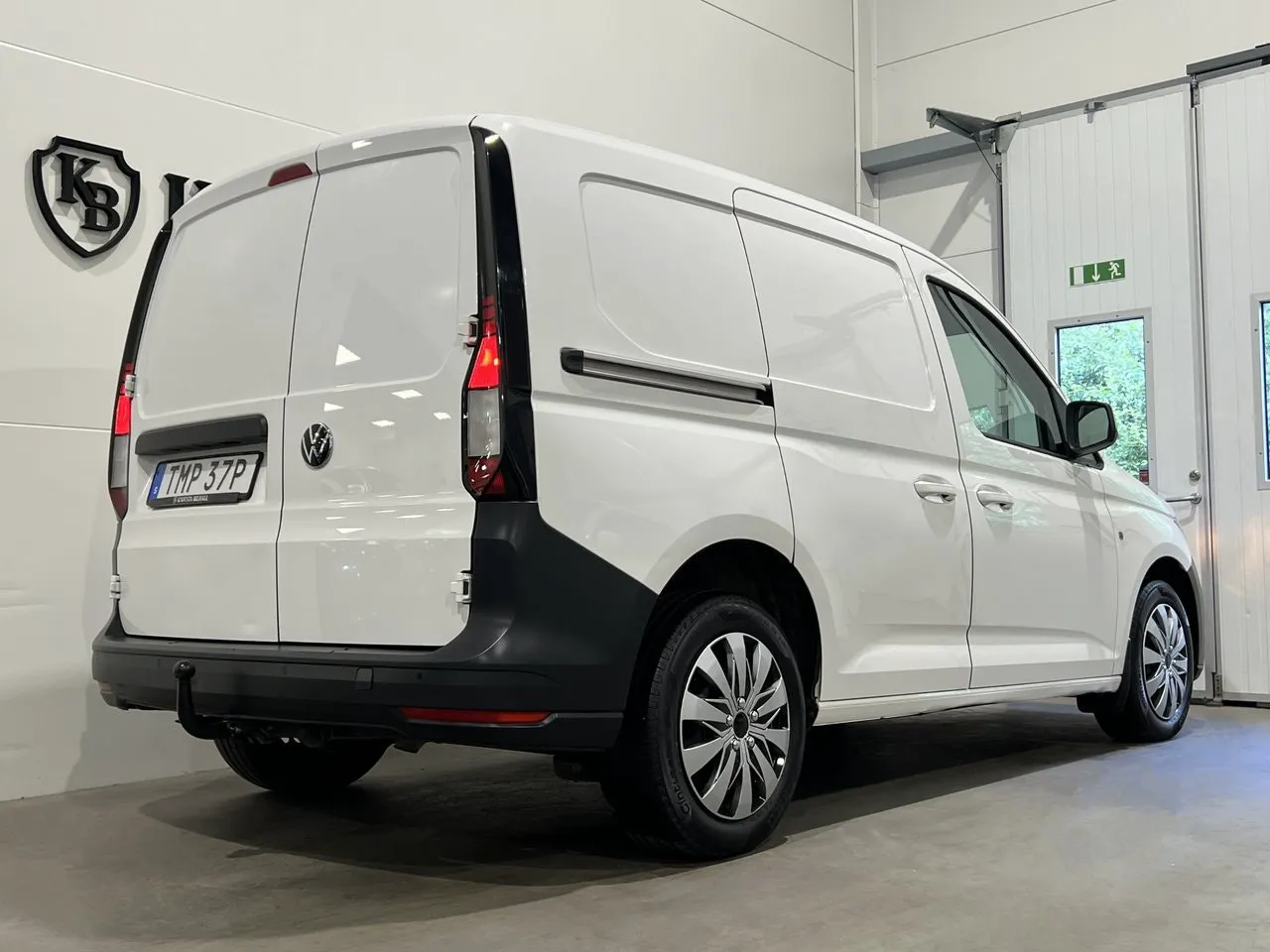 Vehicle image 20