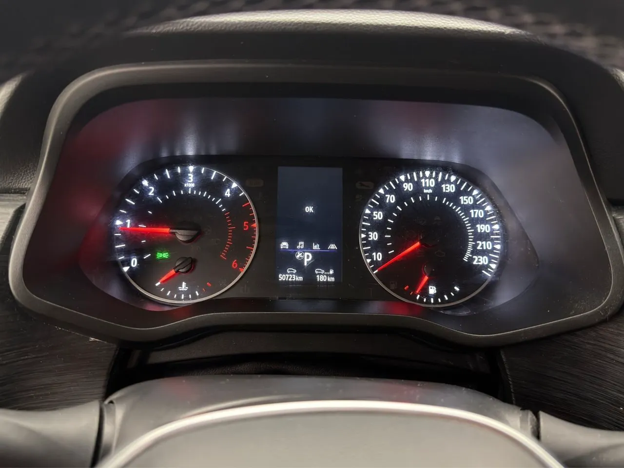 Vehicle image 18