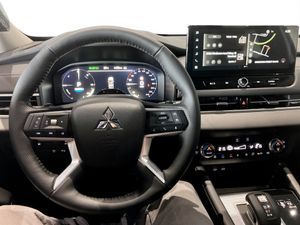 Mitsubishi Outlander bild 11