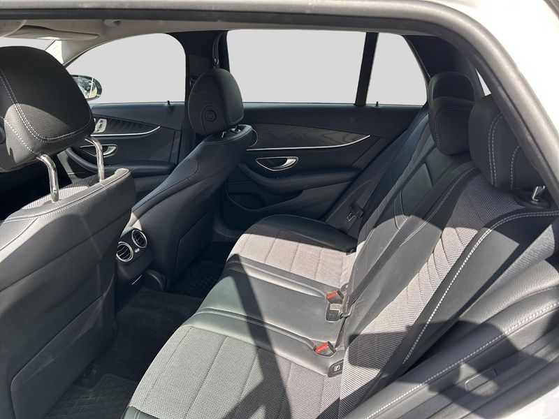 Mercedes E220 bild 9