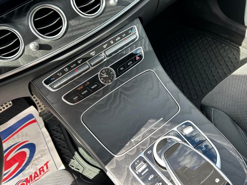 Mercedes E220 bild 7