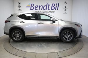 Lexus NX bild 13