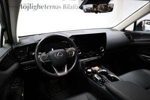 Lexus NX bild 3