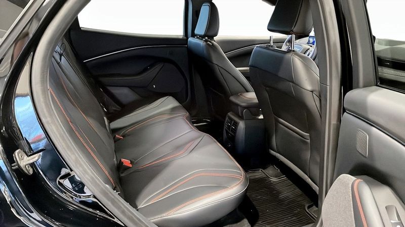 Ford Mustang Mach-E bild 5