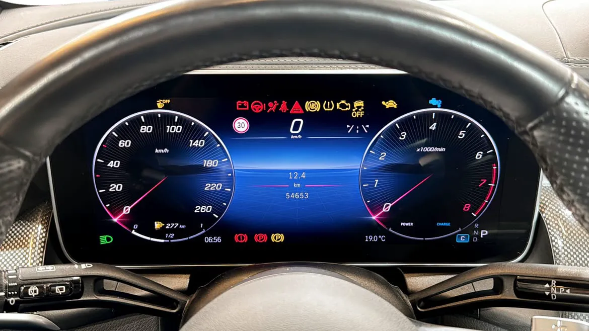 Vehicle image 20