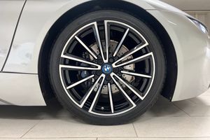 BMW i8 bild 17