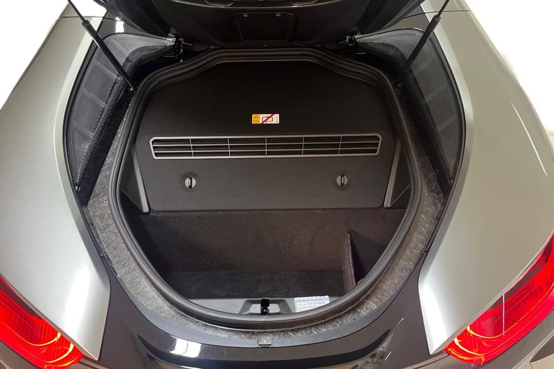 BMW i8 bild 12