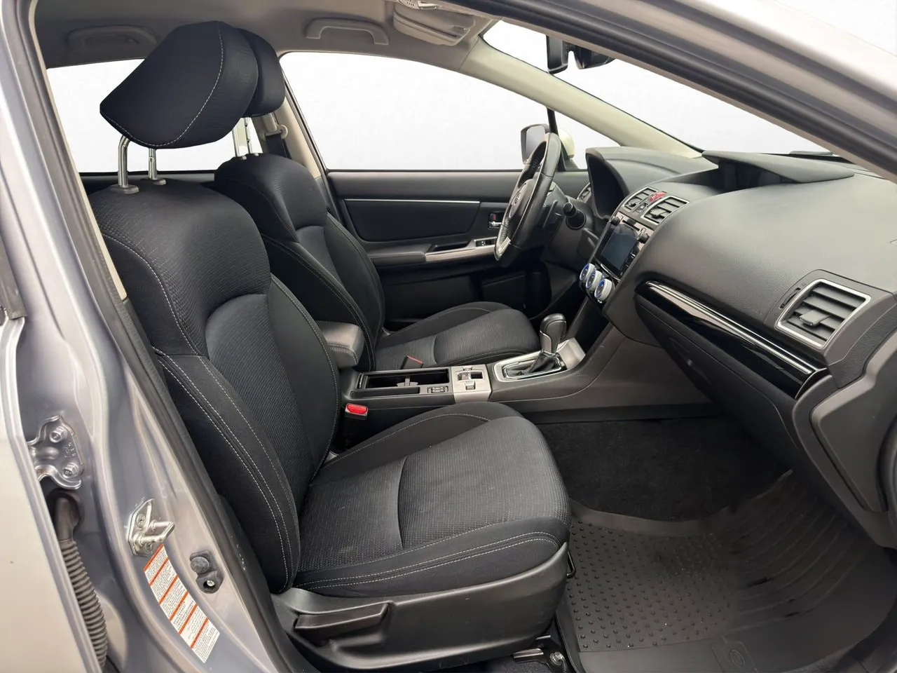 Vehicle image 25