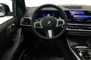 BMW X7 bild 9