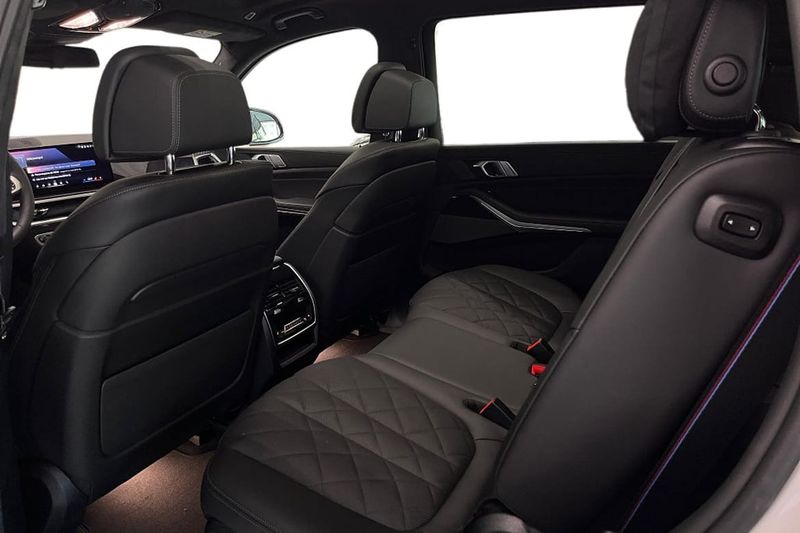 BMW X7 bild 11