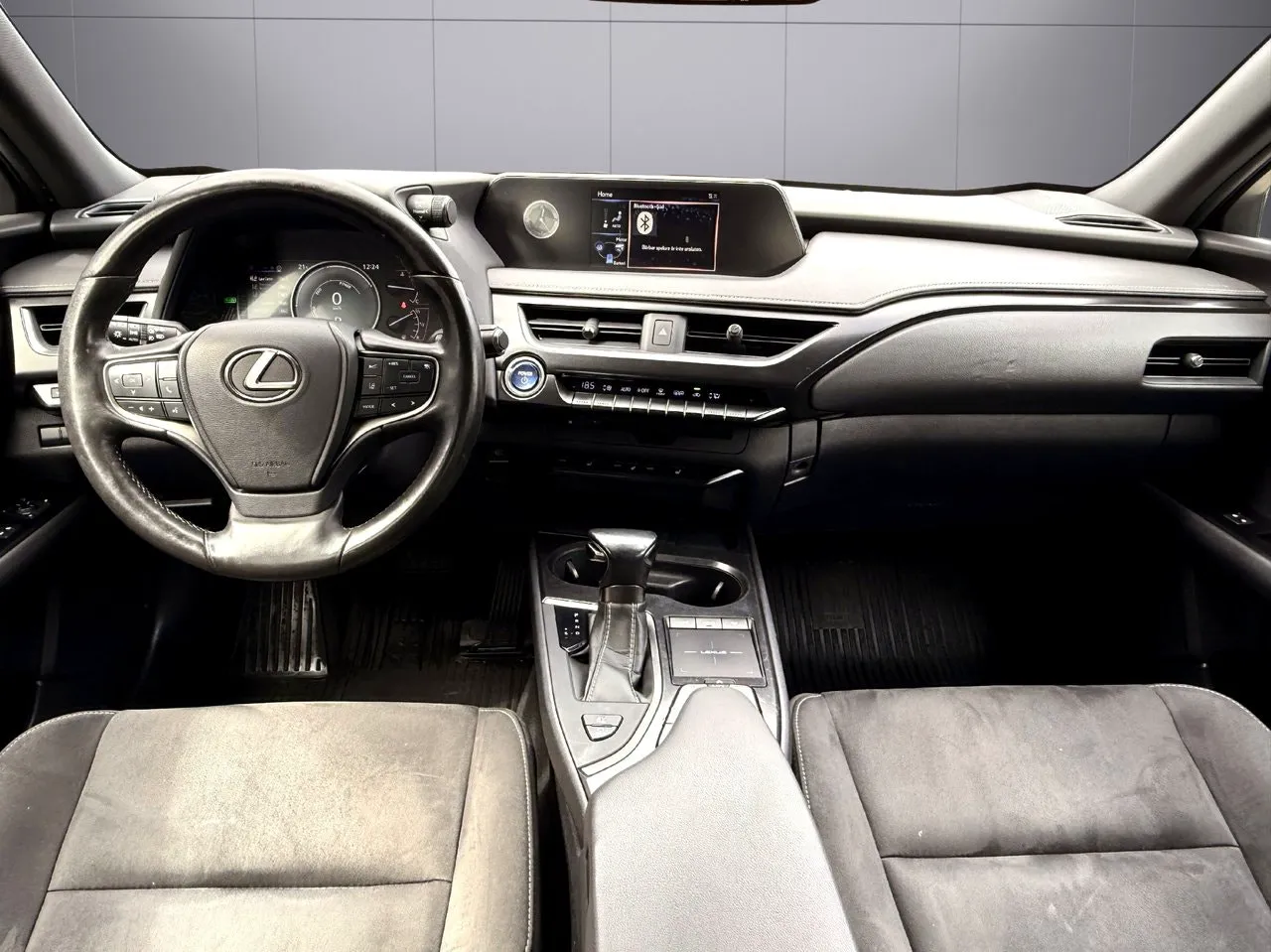 Vehicle image 8