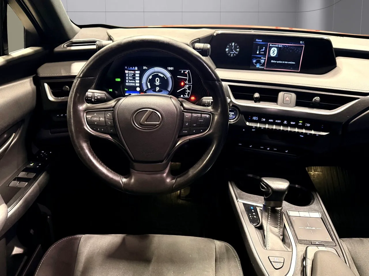 Vehicle image 9
