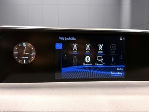 Lexus UX bild 12