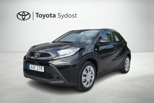 Toyota Aygo X 1.0 Play Manuell, Apple Carplay, Sätesvärme, Backkamera - 2023